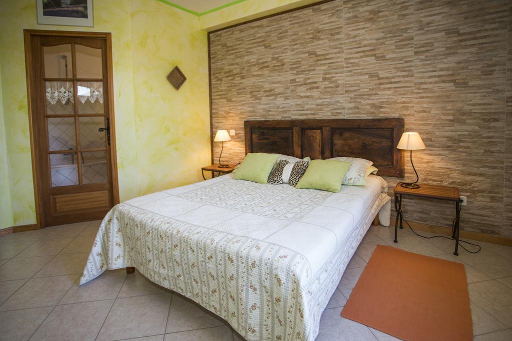 Hotel A Pianella Castirla Zewnętrze zdjęcie